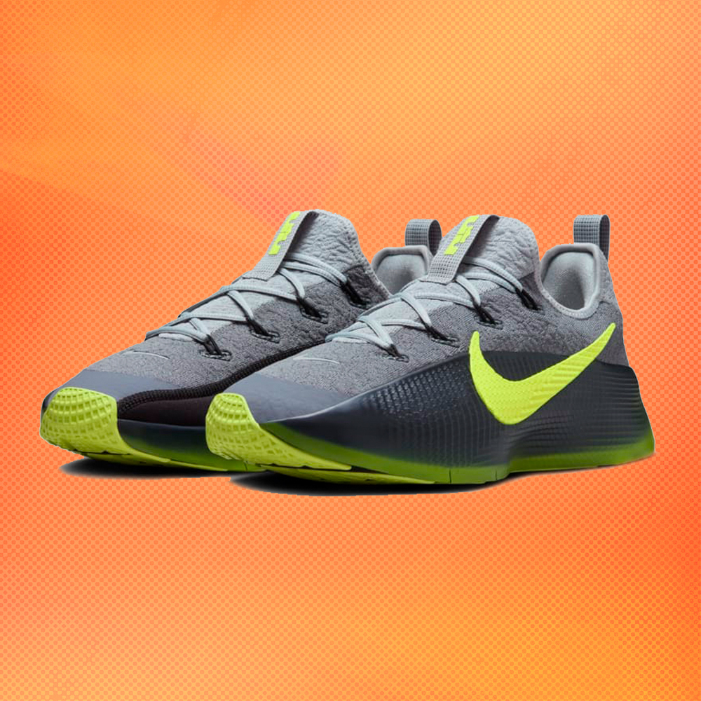 Кроссовки Nike LeBron TR 1